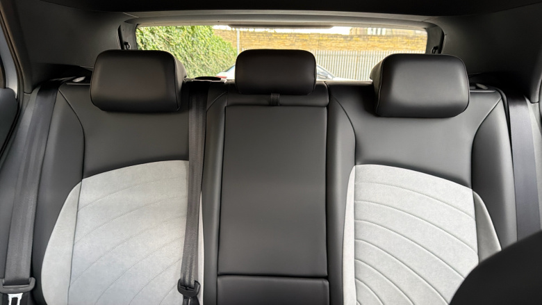 Volkswagen ID.3 150kW Life Pro Performance 58kWh 5dr Auto Electric Hatchback